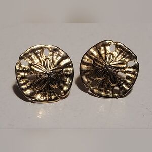 💚10 for $10💚 Bundle and save Gold Sand Dollar Earrings